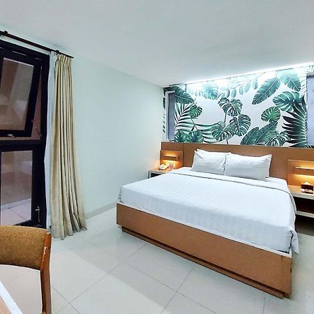 Shinta Guesthouse Malang Eksteriør billede