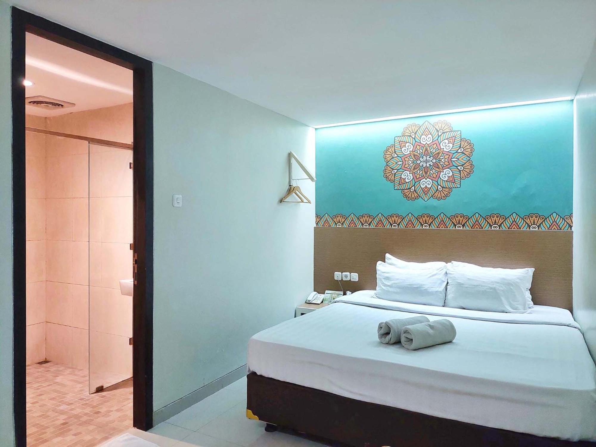 Shinta Guesthouse Malang Eksteriør billede